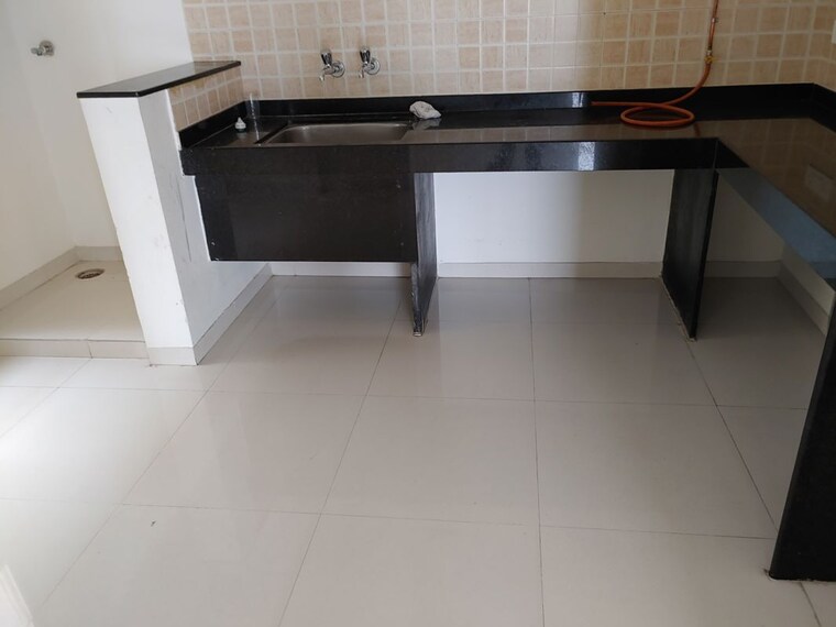 Kitchen, gini-viviana 3 Bedroom 1500 Sq.Ft. Apartment In Balewadi Pune 10429154