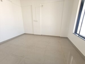 Room in 3 BHK Apartment at Kolte Patil Margosa Heights, Mohammadwadi – for Rent