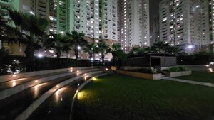 Swimming Pool in 3 BHK Apartment at Amrapali Silicon City, Sector 76 – for Rent