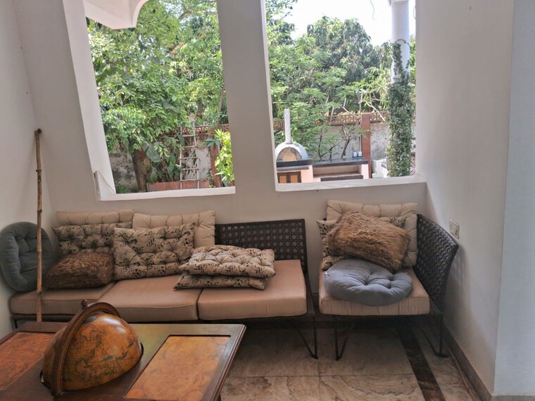 Living Room, neb sarai 4 Bedroom 900 Sq.Yd. Builder Floor In Neb Sarai Delhi 10429133