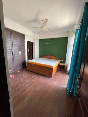Bedroom in 2 BHK Apartment at Supertech Cape Town, Sector 74 – for Rent