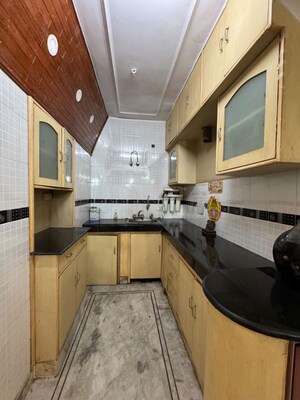Kitchen in 3 BHK Builder Floor at Masjid Moth – for Sale