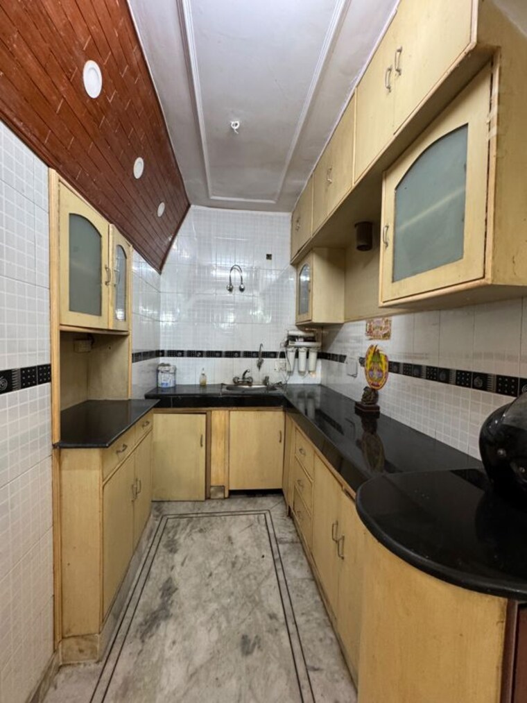 Kitchen, masjid moth 3 Bedroom 500 Sq.Ft. Builder Floor In Masjid Moth Delhi 10429251