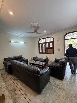 Living Room in 3 BHK Builder Floor at Masjid Moth – for Sale