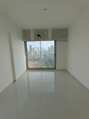 Room in 3 BHK Apartment at Joshi Vadi – for Rent