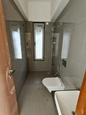 Bathroom in 3 BHK Apartment at Joshi Vadi – for Rent