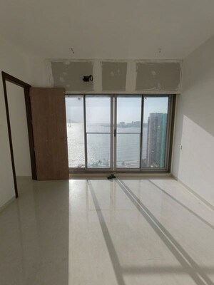 Room in 3 BHK Apartment at Joshi Vadi – for Rent