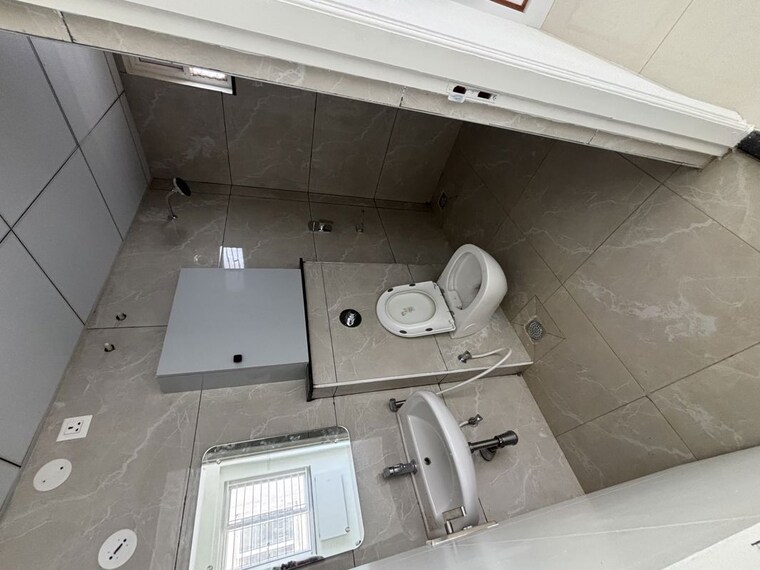 Bathroom, makuta-my-space-2 3 Bedroom 2080 Sq.Ft. Apartment In Bachupally Hyderabad 10429271