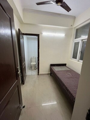 Building Lobby in 2.5 BHK Apartment at Supertech Cape Town, Sector 74 – for Rent