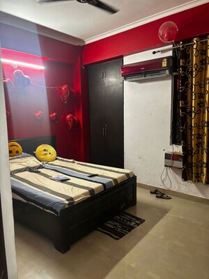 Bedroom in 3 BHK Apartment at Gomti Nagar – for Rent