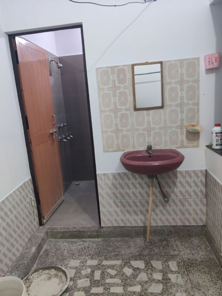Bathroom, gomti nagar 2 Bedroom 1000 Sq.Ft. Independent House In Gomti Nagar Lucknow 10429315