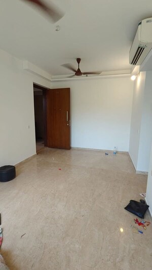 Room in 1 BHK Apartment at Hiranandani Zen Maple, Powai – for Rent