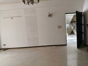 Room in 3 BHK Apartment at Supertech Emerald Court, Sector 93a – for Sale