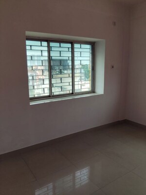 Room in 3 BHK Apartment at Kalikapur – for Sale