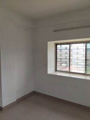Room in 3 BHK Apartment at Kalikapur – for Sale