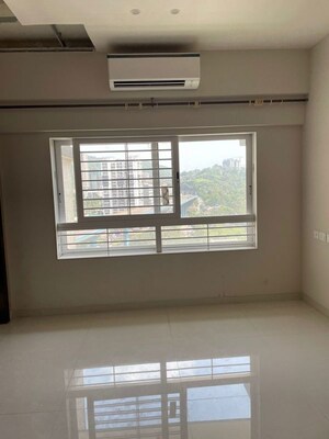 Room in 2 BHK Apartment at Tridhaatu Aum, Chembur – for Rent