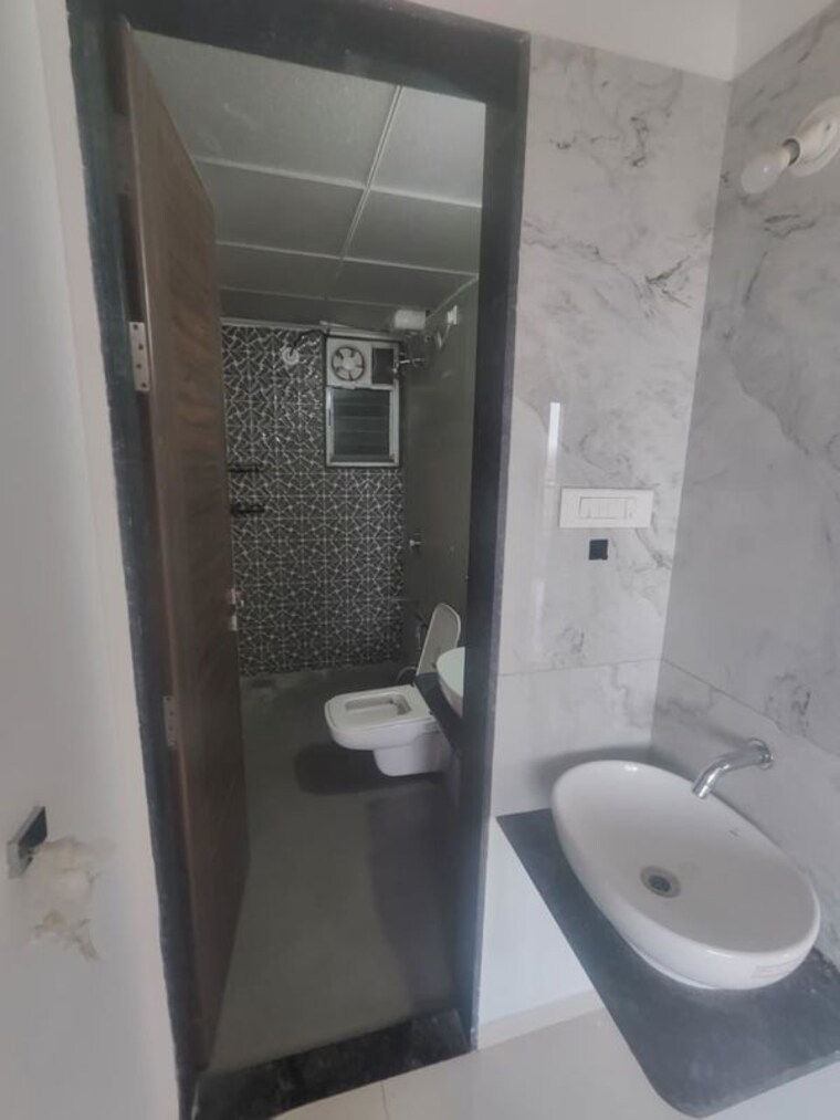 Bathroom, shubh-gateway 3 Bedroom 1255 Sq.Ft. Apartment In Viman Nagar Pune 10429361