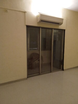 Room in 1 BHK Apartment at Nav Sahyog CHS, Mahim – for Rent