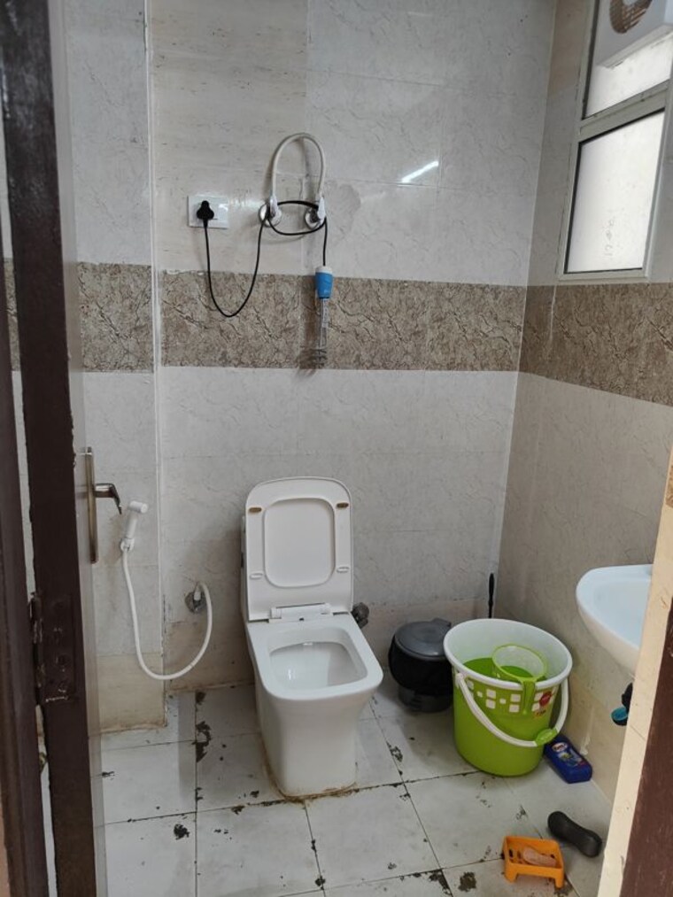 Bathroom, supertech-eco-village-ii 2 Bedroom 900 Sq.Ft. Apartment In Sector 16b Greater Noida Greater Noida 10429412