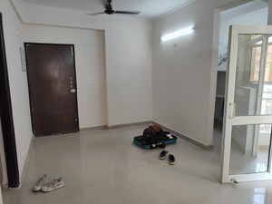 Room in 2 BHK Apartment at Supertech Eco Village II, Sector 16b Greater Noida – for Rent