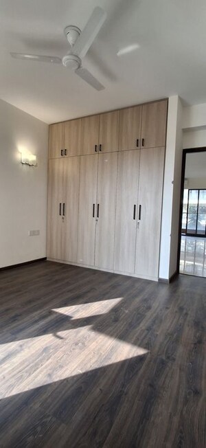3 BHK Apartment For Rent in Adani Samsara Vilasa, Sector 63