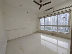 Room in 3 BHK Apartment at Metro Swiss Boulevard Chembur, Chembur – for Sale