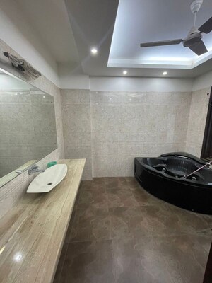 Bathroom in 3 BHK Apartment at M3M Marina, Sector 68 – for Sale