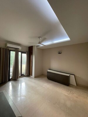 Room in 3 BHK Apartment at M3M Marina, Sector 68 – for Sale