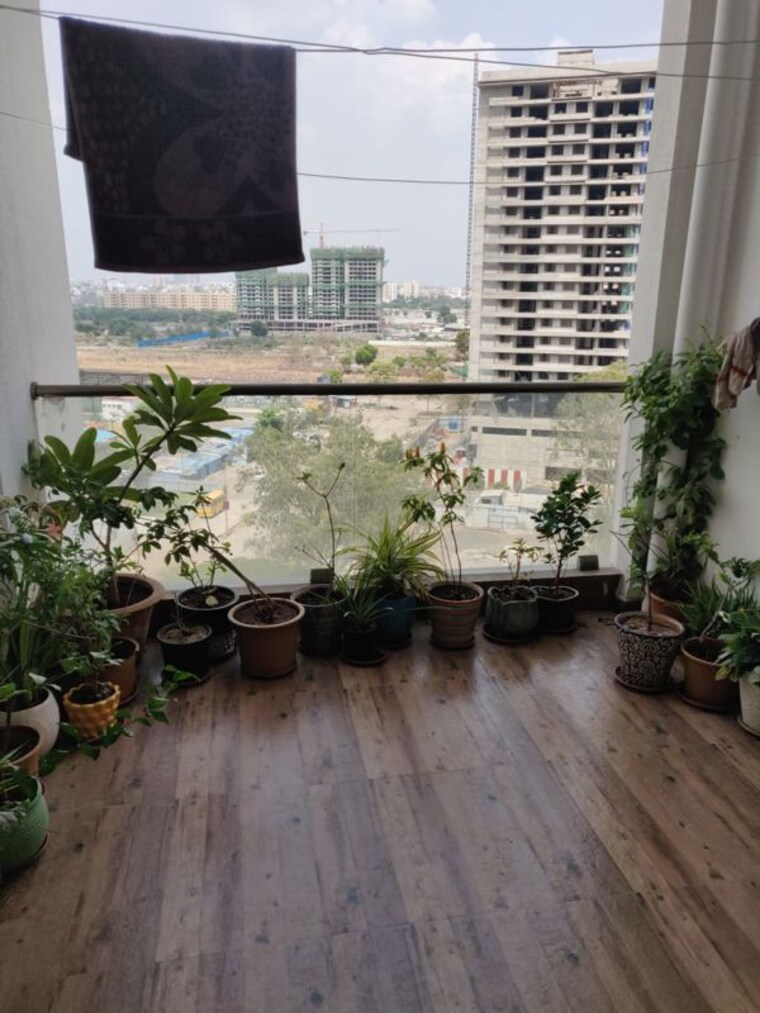 Living Room, sharada-alliance-paritosh 3 Bedroom 1500 Sq.Ft. Apartment In Balewadi Pune 10429494
