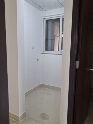 Room in 3 BHK Apartment at Runwal Forests, Kanjurmarg West – for Rent