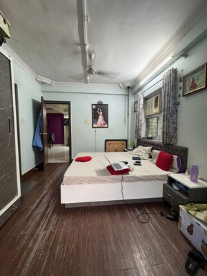 Bedroom in 3 BHK Apartment at Chembur – for Rent