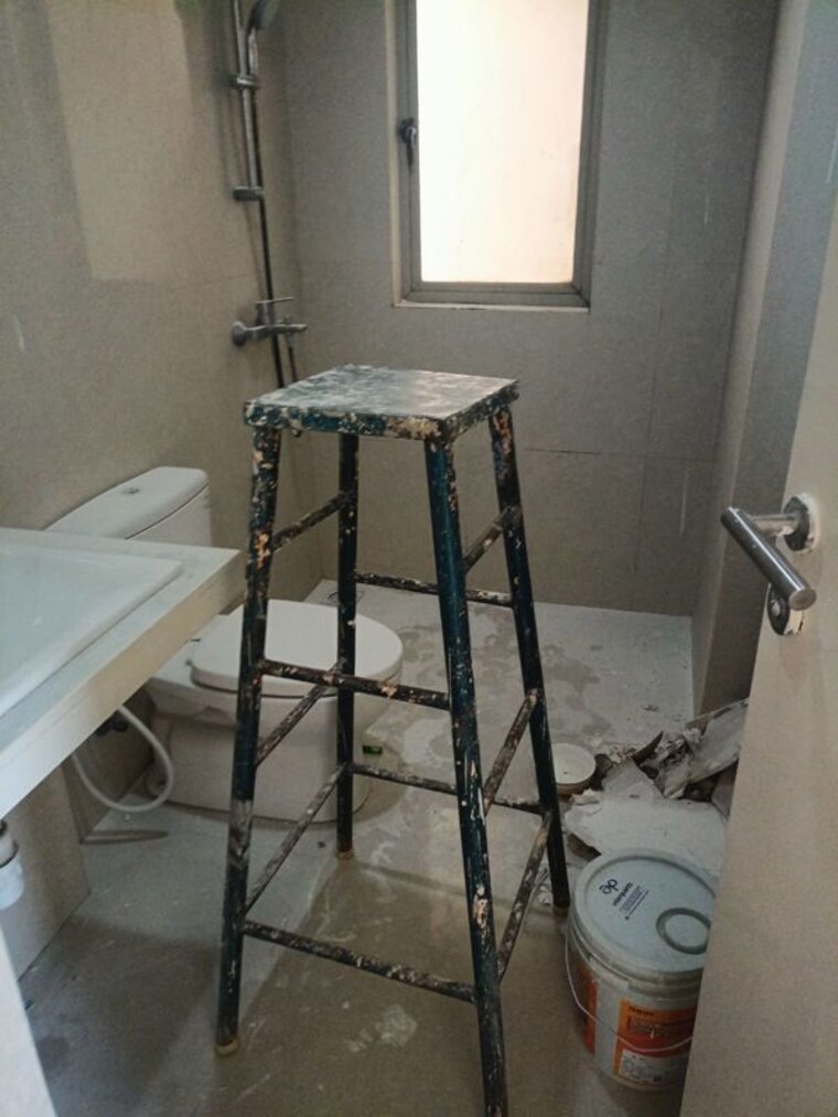 Bathroom, hiranandani-club-meadows 3 Bedroom 1850 Sq.Ft. Apartment In Bannerghatta Bangalore 10429500