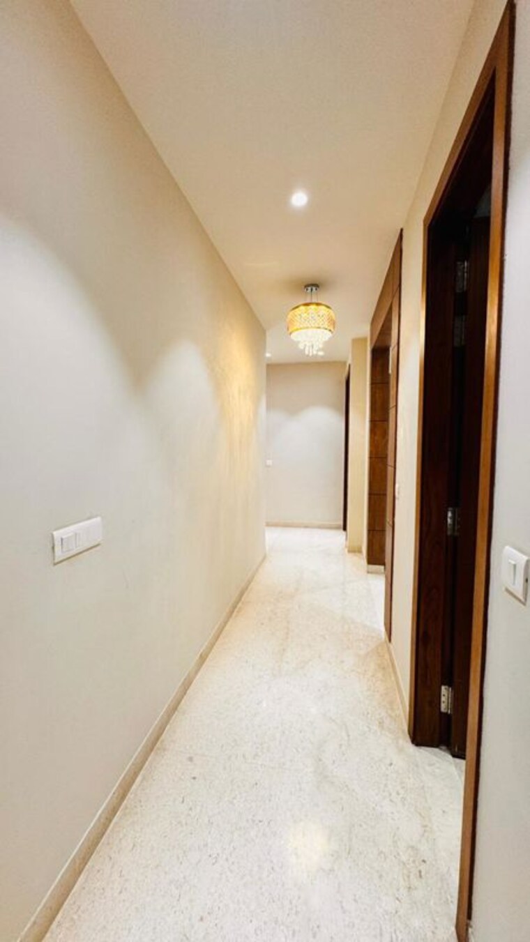 Room, anant-raj-the-estate-floors 3.5 Bedroom 2430 Sq.Ft. Builder Floor In Sector 63a Gurgaon 10426993