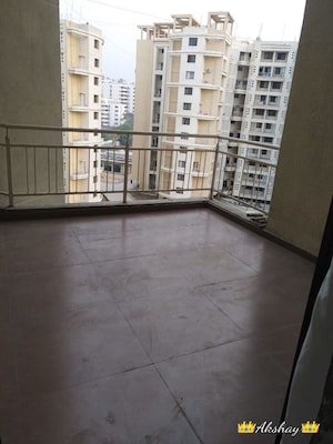 Room in 3 BHK Apartment at Natu Golden Trellis, Balewadi – for Rent