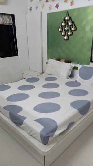 2 BHK Apartment For Rent in Dadar West