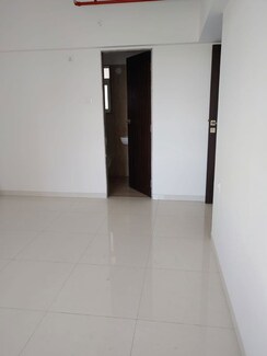 3 BHK + Servant Room Apartment For Rent in Royal Vatika Apartment