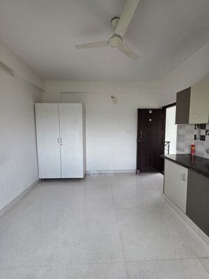 Room in 1 RK Builder Floor at Hsr Layout Sector 2 – for Rent