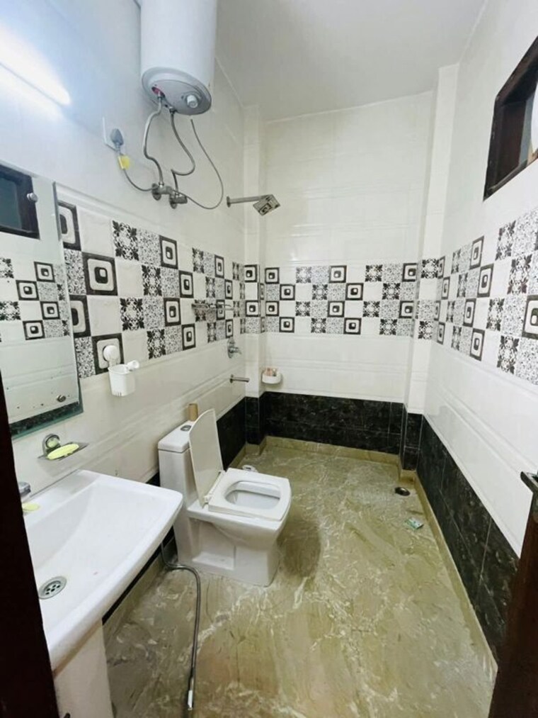 Team Area, saket 3 Bedroom 1500 Sq.Ft. Apartment In Saket Delhi 10429584
