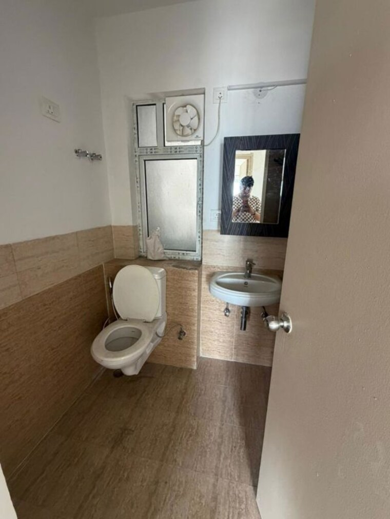Bathroom, ats-allure 2 Bedroom 1300 Sq.Ft. Apartment In Sector 22d Yamuna Expressway Greater Noida 10429560