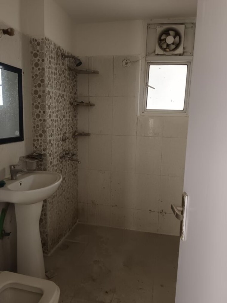 Bathroom, nirala-aspire 3 Bedroom 1365 Sq.Ft. Apartment In Sector 16 Greater Noida Greater Noida 10429588