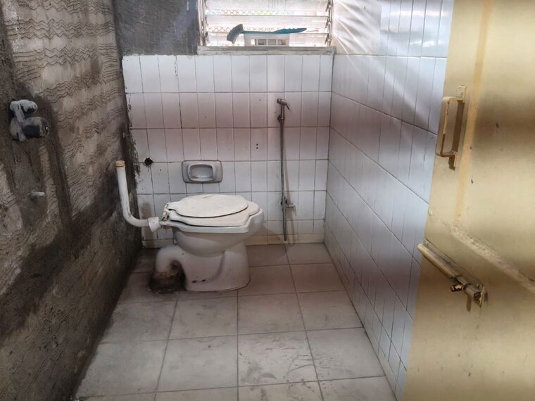 Bathroom, army-welfare-chs 3 Bedroom 1080 Sq.Ft. Apartment In Nerul Navi Mumbai 10429614