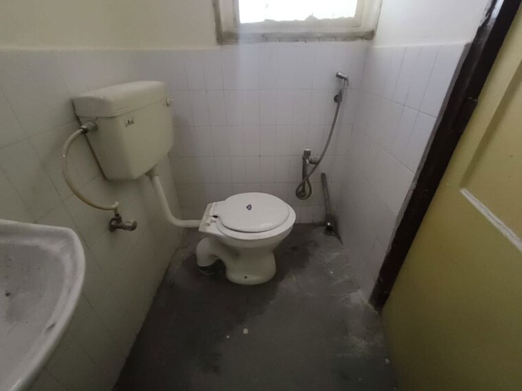 Bathroom, army-welfare-chs 3 Bedroom 1080 Sq.Ft. Apartment In Nerul Navi Mumbai 10429614