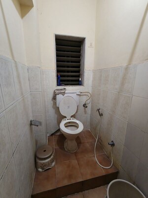 Bathroom in 1 RK Apartment at Aashirwad Apartment Andheri, Andheri East – for Rent