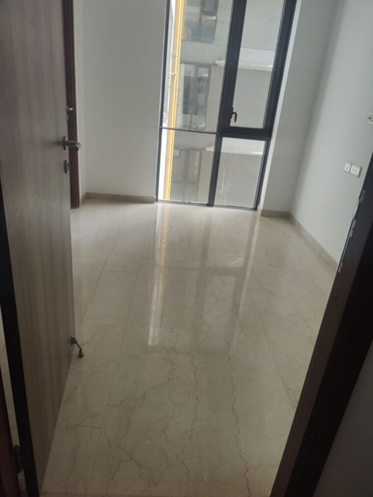 Bathroom, lodha-parkside 2.5 Bedroom 975 Sq.Ft. Apartment In Worli Mumbai 10429642