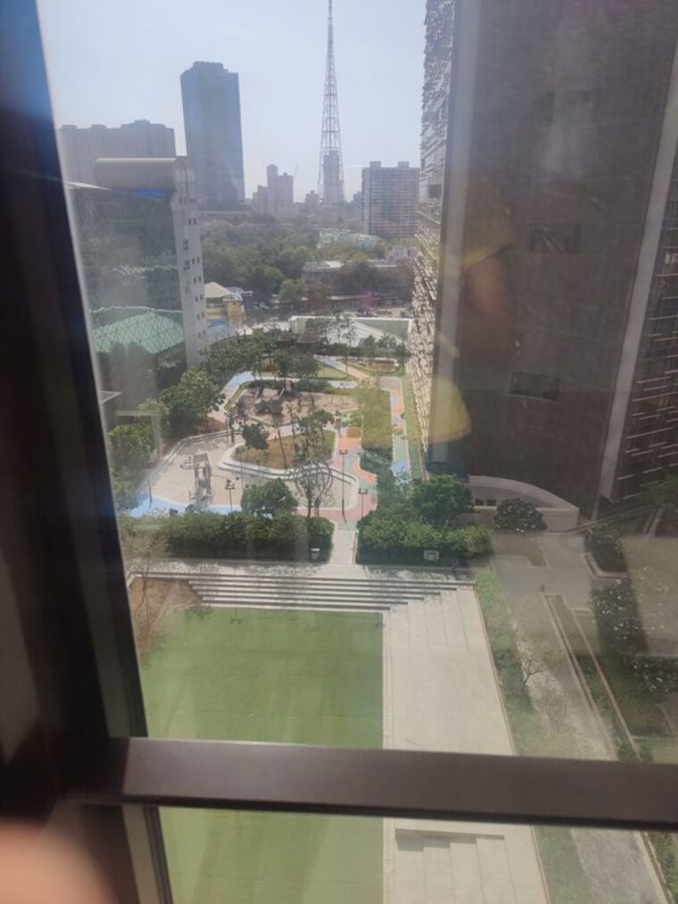 Swimming Pool, lodha-parkside 2.5 Bedroom 975 Sq.Ft. Apartment In Worli Mumbai 10429642