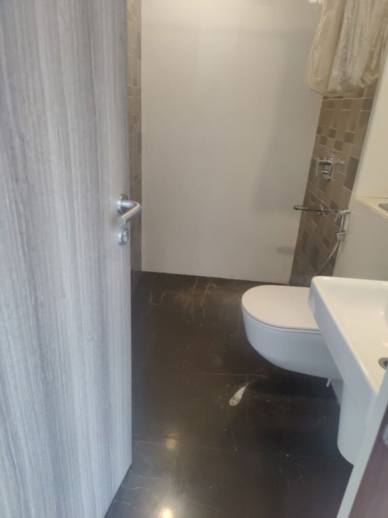 Team Area, lodha-parkside 2.5 Bedroom 975 Sq.Ft. Apartment In Worli Mumbai 10429642