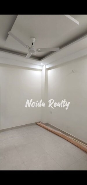 Room in 1 BHK Builder Floor at Lucky The Palm Valley, Sector 1 Greater Noida – for Sale
