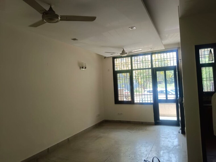 Room, unitech-singleton-floors-south-city 3 Bedroom 1620 Sq.Ft. Builder Floor In Sector 50 Gurgaon 10429675