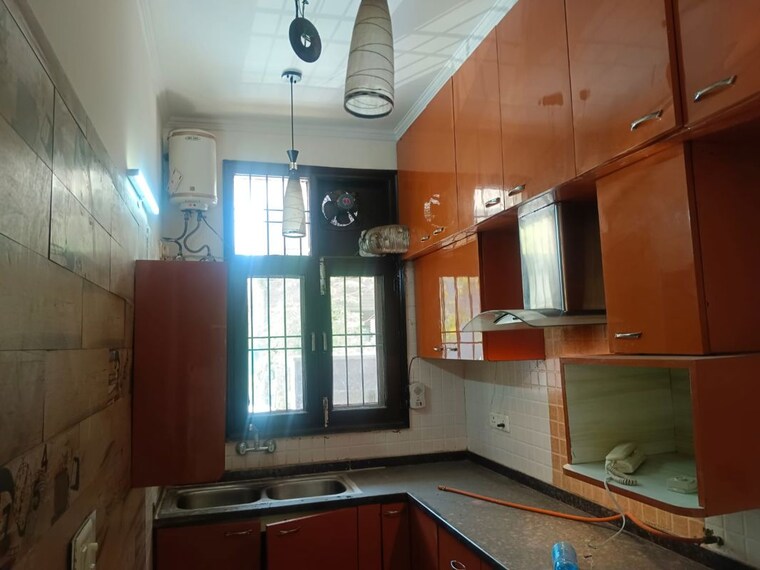 Kitchen, unitech-singleton-floors-south-city 3 Bedroom 1620 Sq.Ft. Builder Floor In Sector 50 Gurgaon 10429675