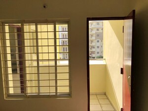Room in 3 BHK Apartment at Macker Silver Estate Vertica, Katara Hills – for Sale